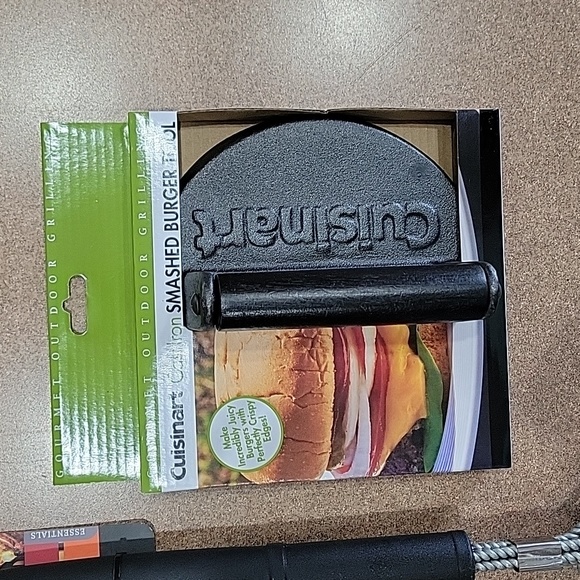 Gourmet Smash Burger Tool & Grill Brush!! - Picture 2 of 9